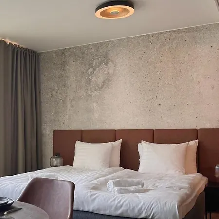 Szálloda H28 - Hotel, And By Uhanda 3*