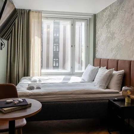 H28 - Hotel, And By Uhanda 3* Tampere