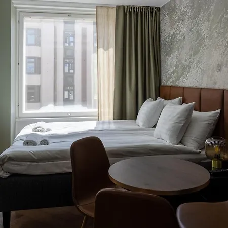 H28 - Hotel, And By Uhanda Tampere