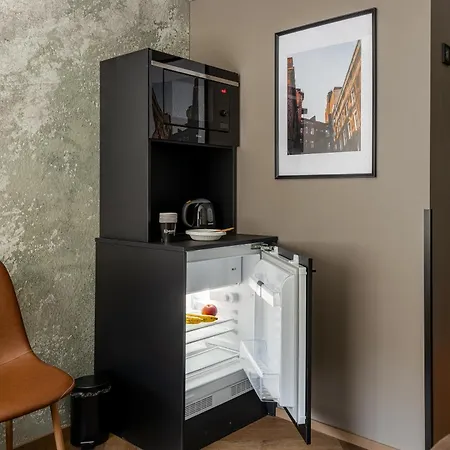 H28 - Hotel, And By Uhanda Tampere