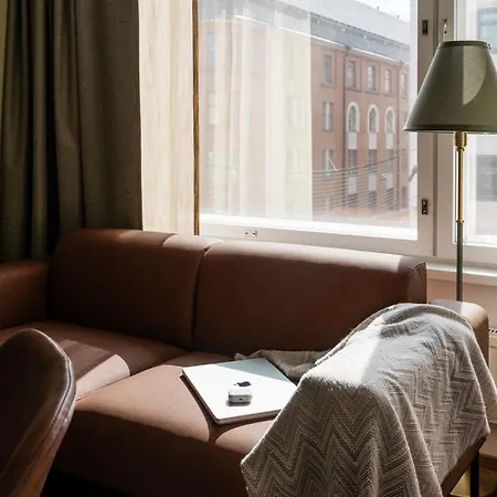 H28 - Hotel, And By Uhanda Tampere