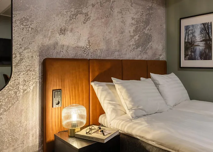 H28 - Hotel, And By Uhanda 3* Τάμπερε