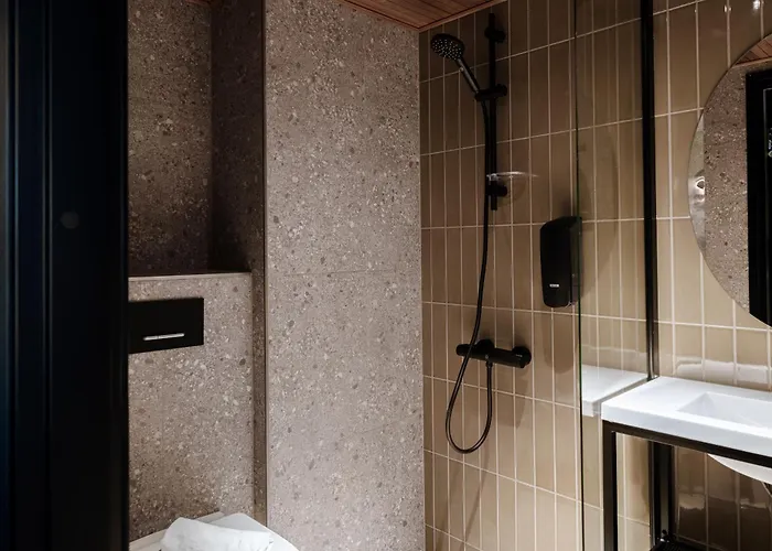 فندق H28 - Hotel, And By Uhanda تامبير